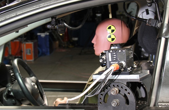 自動車衝突実験用映像計測システム